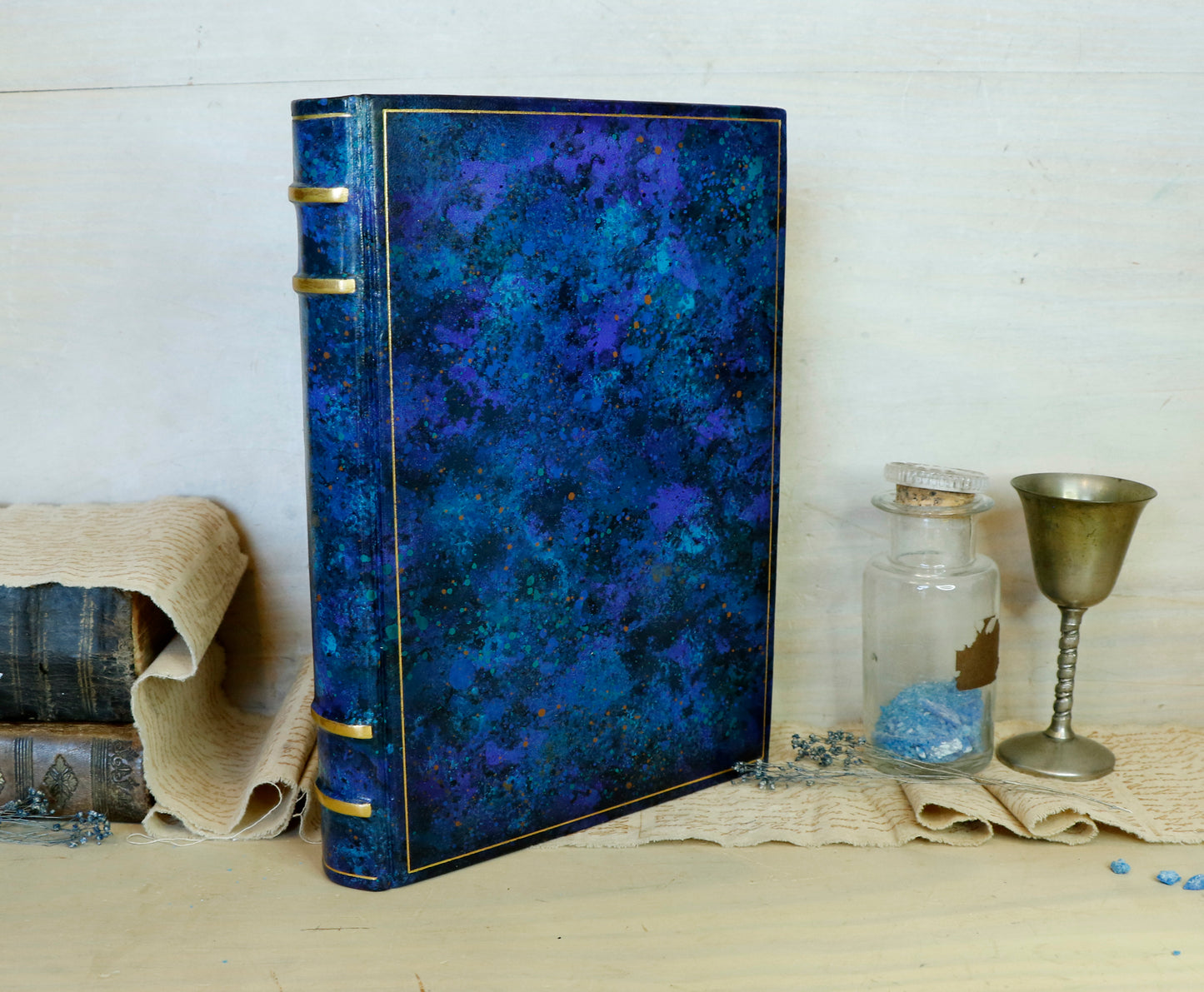 Blue leather journal with hand marbled decoration - Ocean Waves