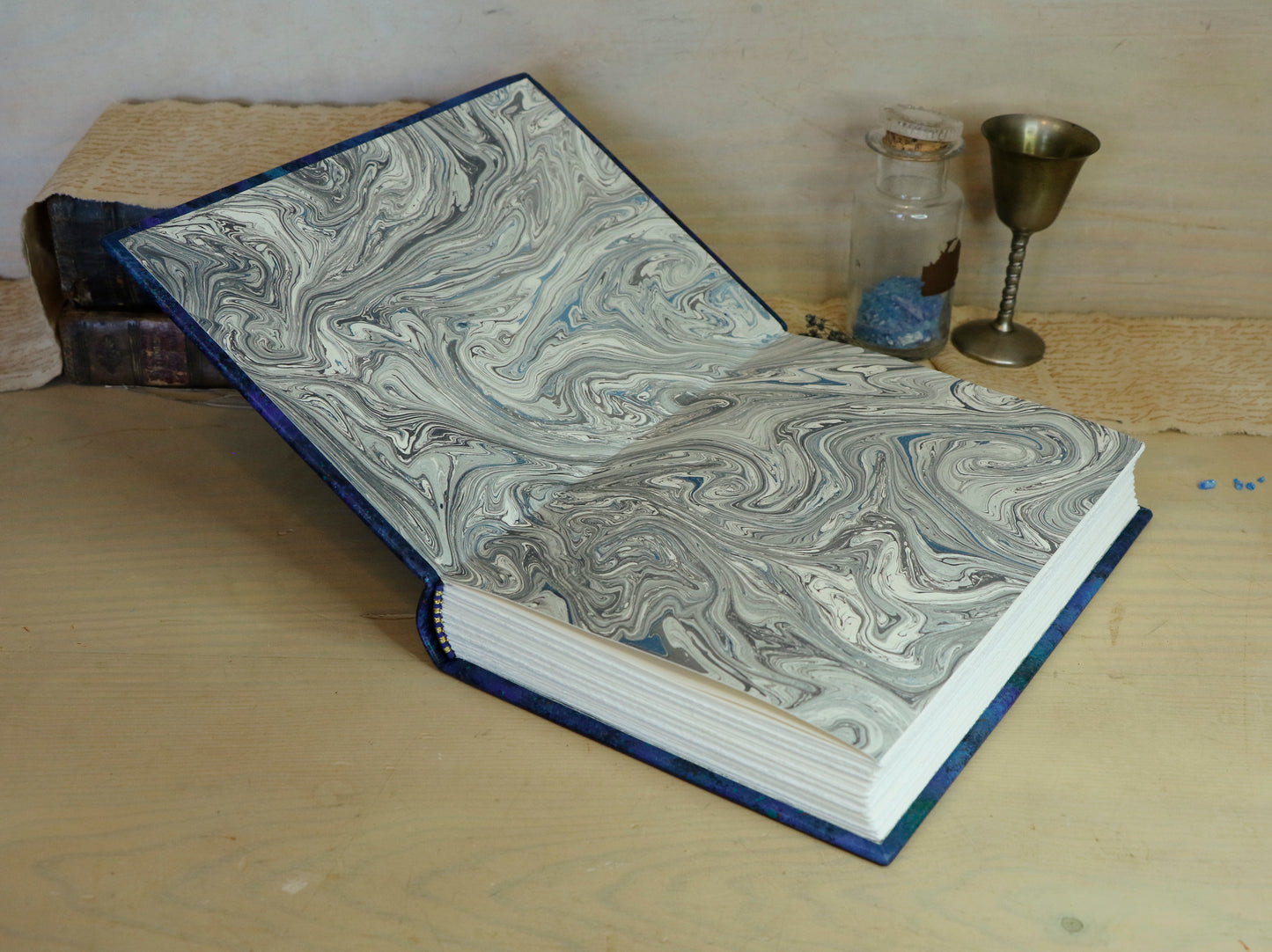 Blue leather journal with hand marbled decoration - Ocean Waves