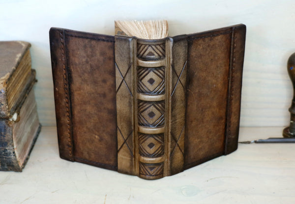 Vintage leather journal, Tea stained pages - Vintage Leaves