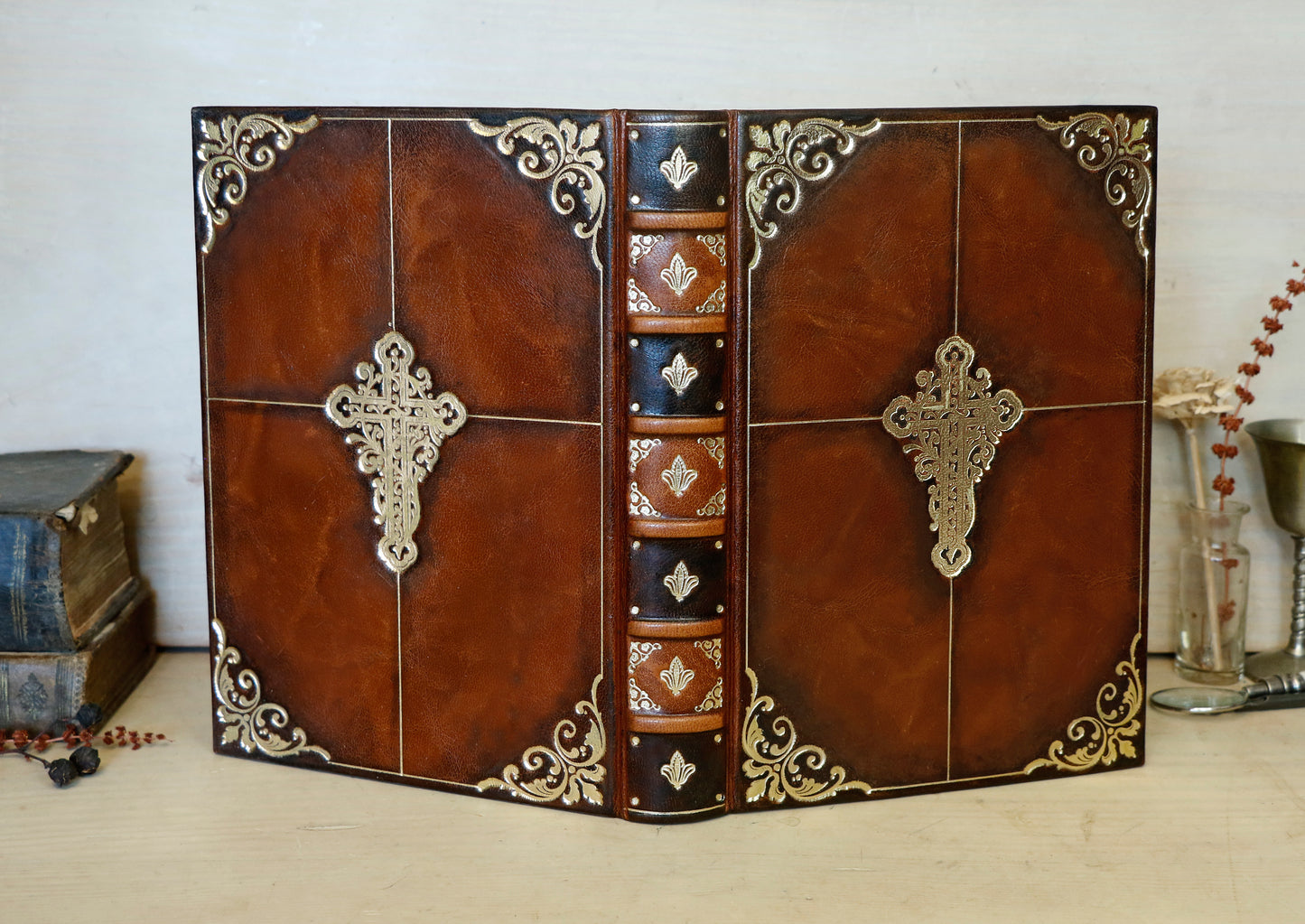 Antiqued brown leather journal with cross decoration - Faith