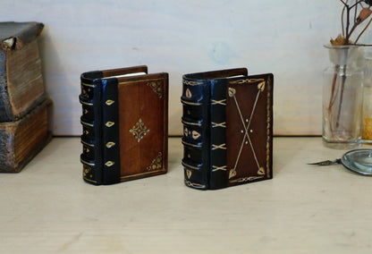 Miniature leather journals, Set of 2 tiny books. Vintage Duo