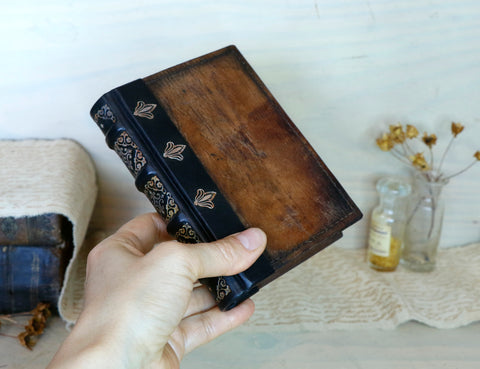 Vintage leather journal, Tooled decoration - Mystic Sunset