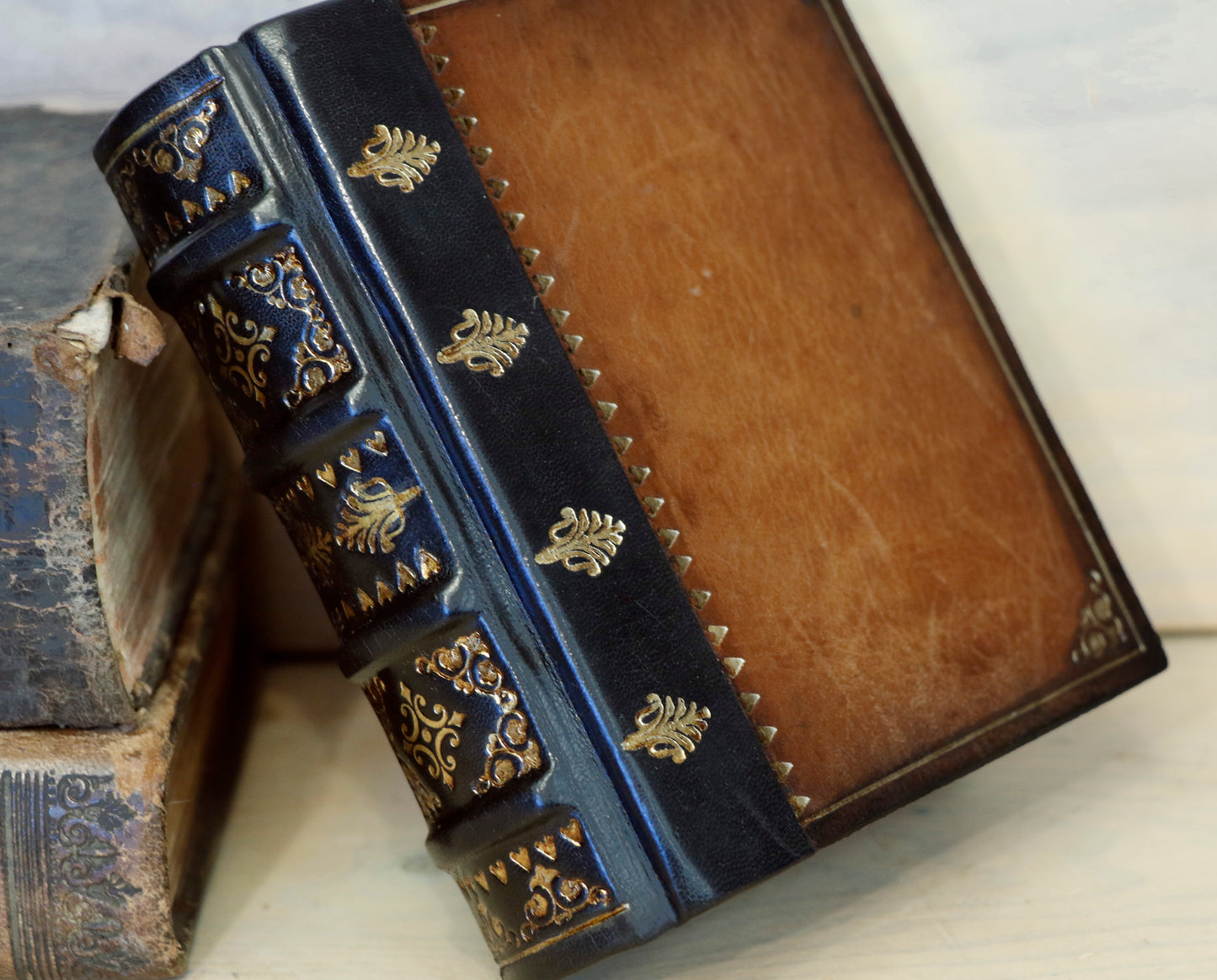 Vintage leather journal, Tooled decoration - Mystic Sunset