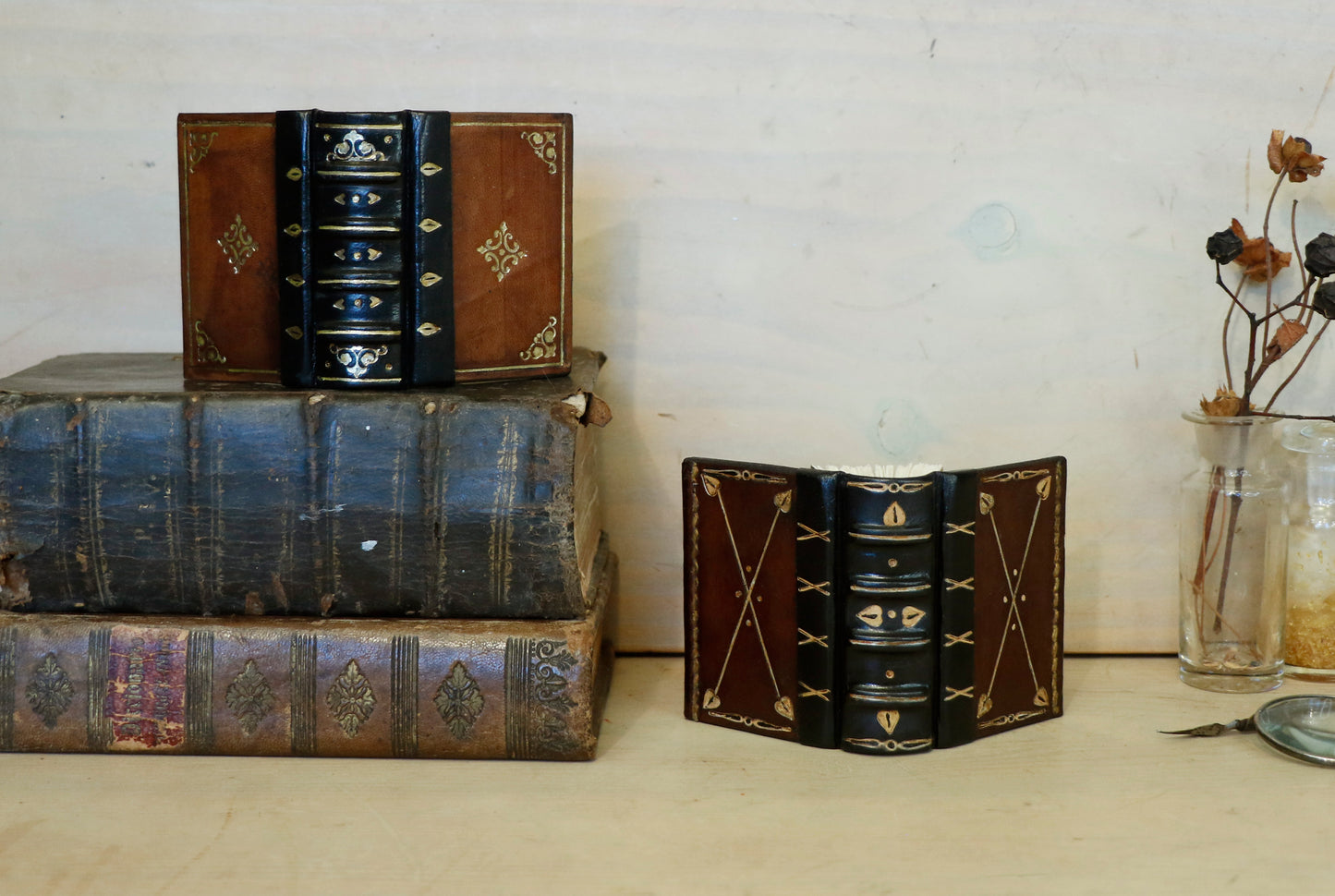 Miniature leather journals, Set of 2 tiny books. Vintage Duo