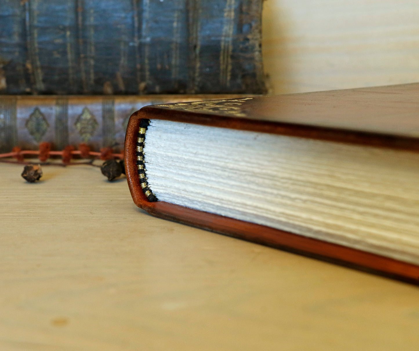 Antiqued brown leather journal with cross decoration - Faith