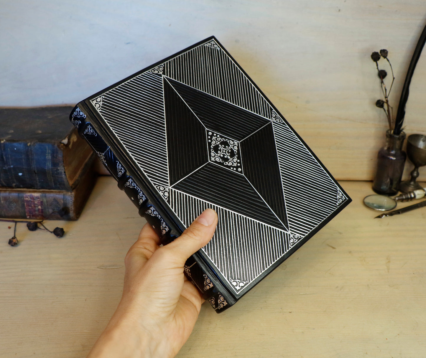 Journal with Lock and Key, Black Leather, Medium Size - Diamond Portal